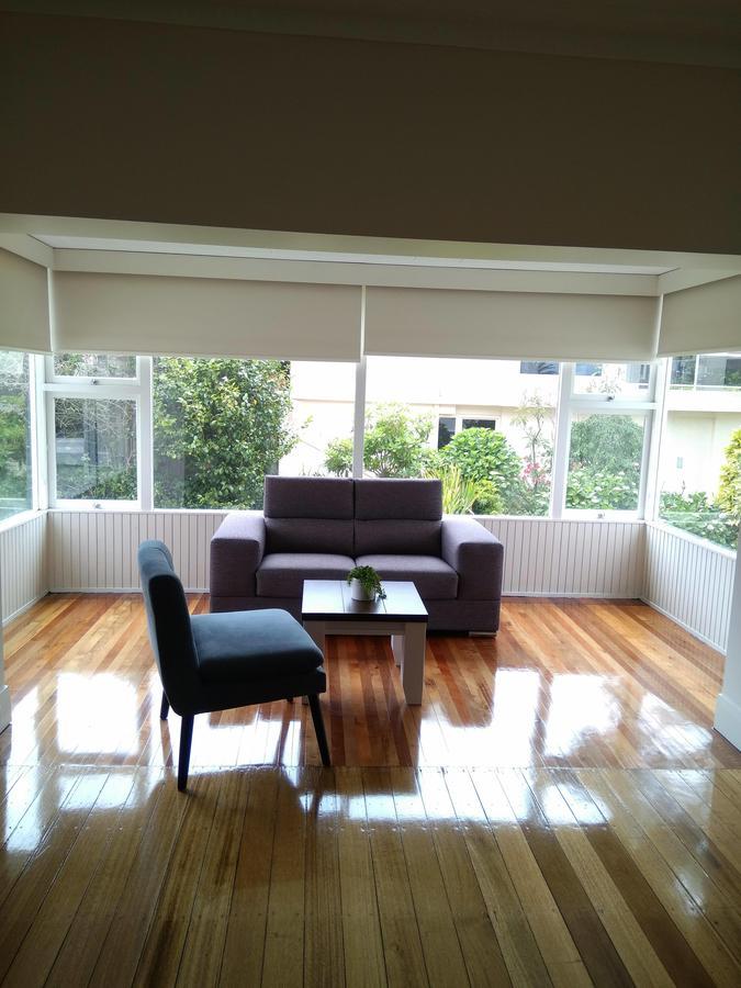 Riverbank Villa Devonport Exterior photo